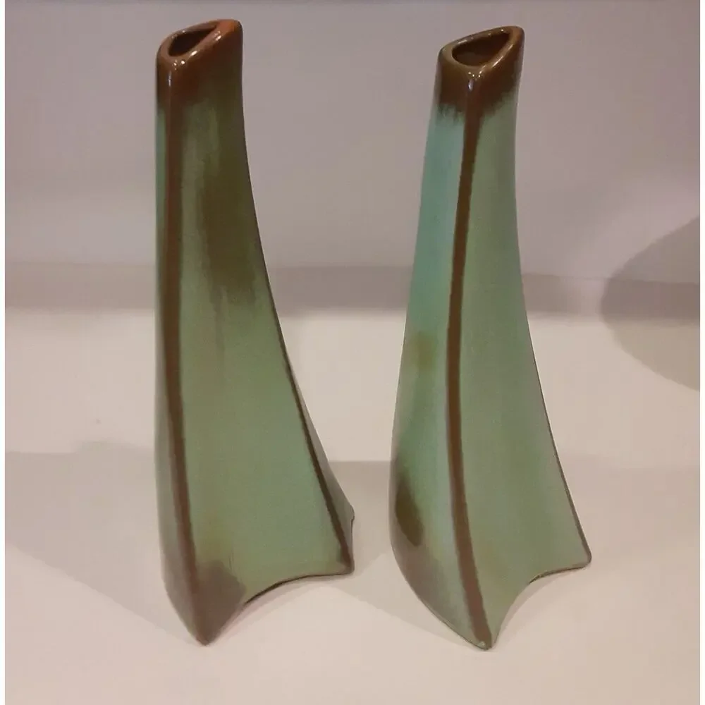 Vintage Frankoma Pottery #41 Triangular Bud Vase X2 Prairie Green NOTE